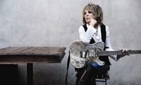 ￼Lucinda Williams estrena sello